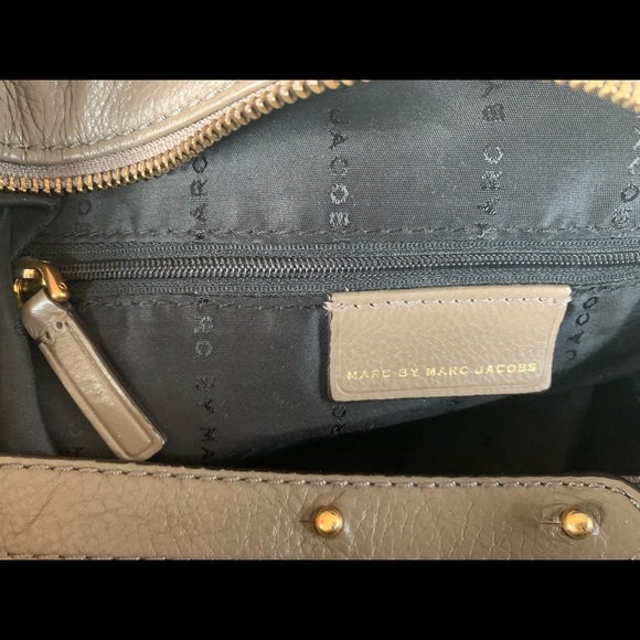 Marc Jacobs Leather Handbag - Picture 9 of 9